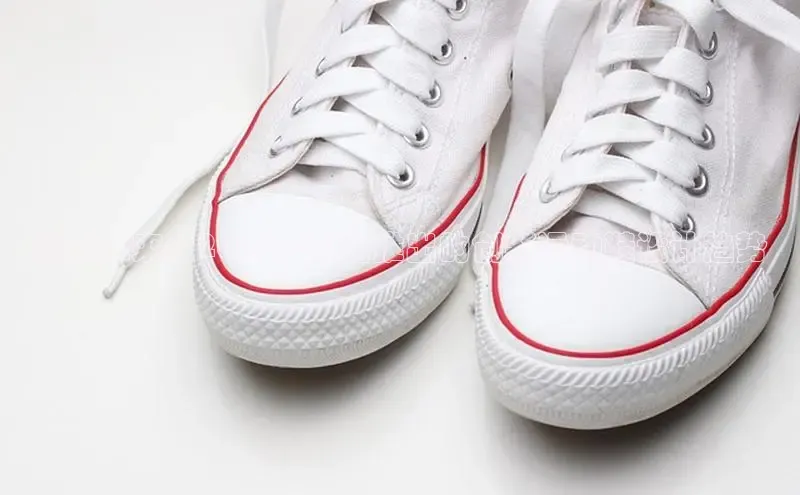 预见未来：2025年即将推出的创新运动鞋设计趋势